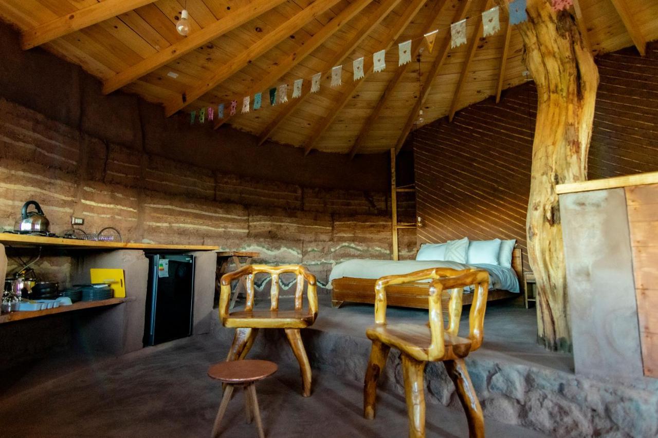Lodge Vernacular